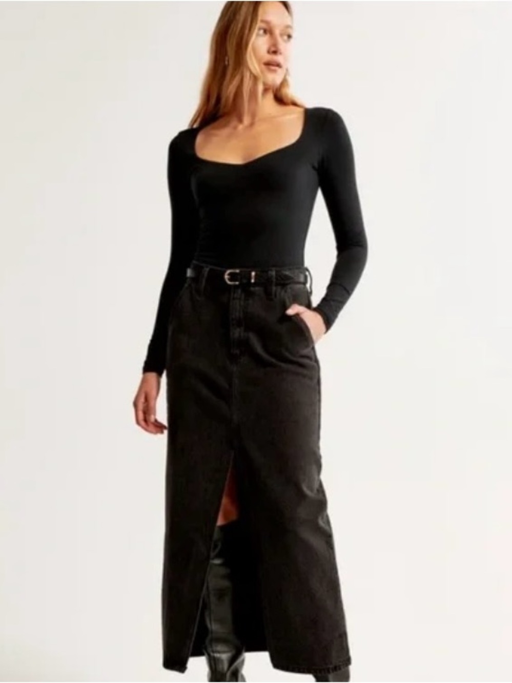 Abercrombie Long-Sleeve Double-Layered Seamless Fabric Sweetheart Bodysuit